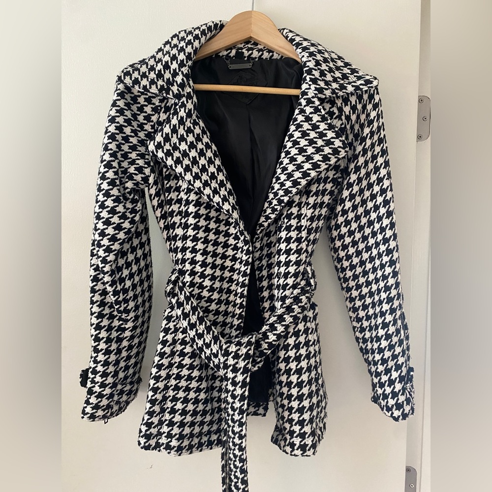 Coat - Picture 3 of 3